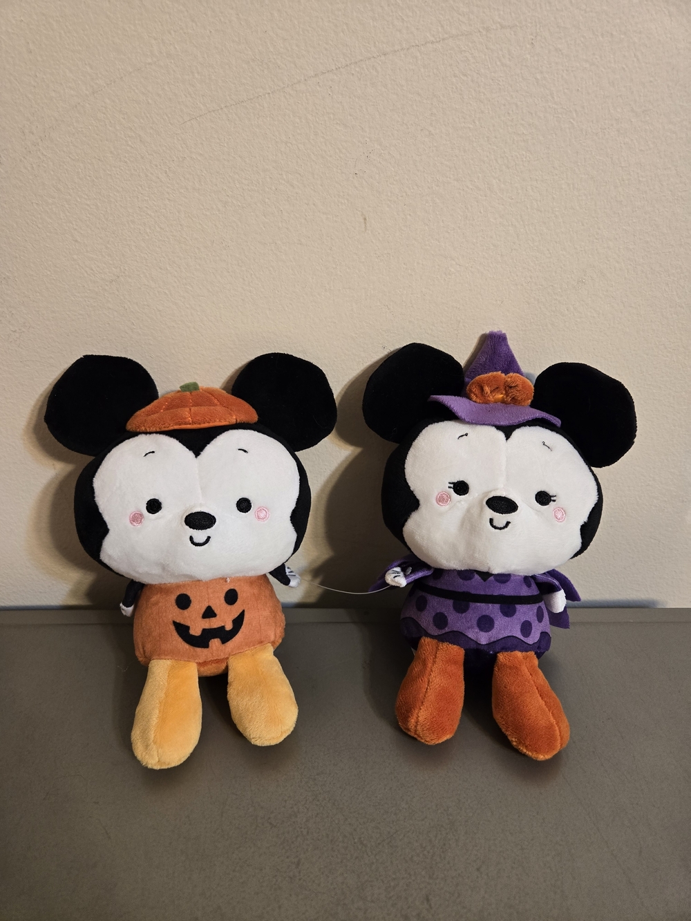 Hallmark Disney Halloween Better Together Mickey & Minnie Mouse Magnetic Plush